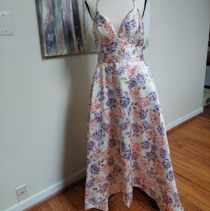 Stunning! Beautiful floral and lace dress! NWT!